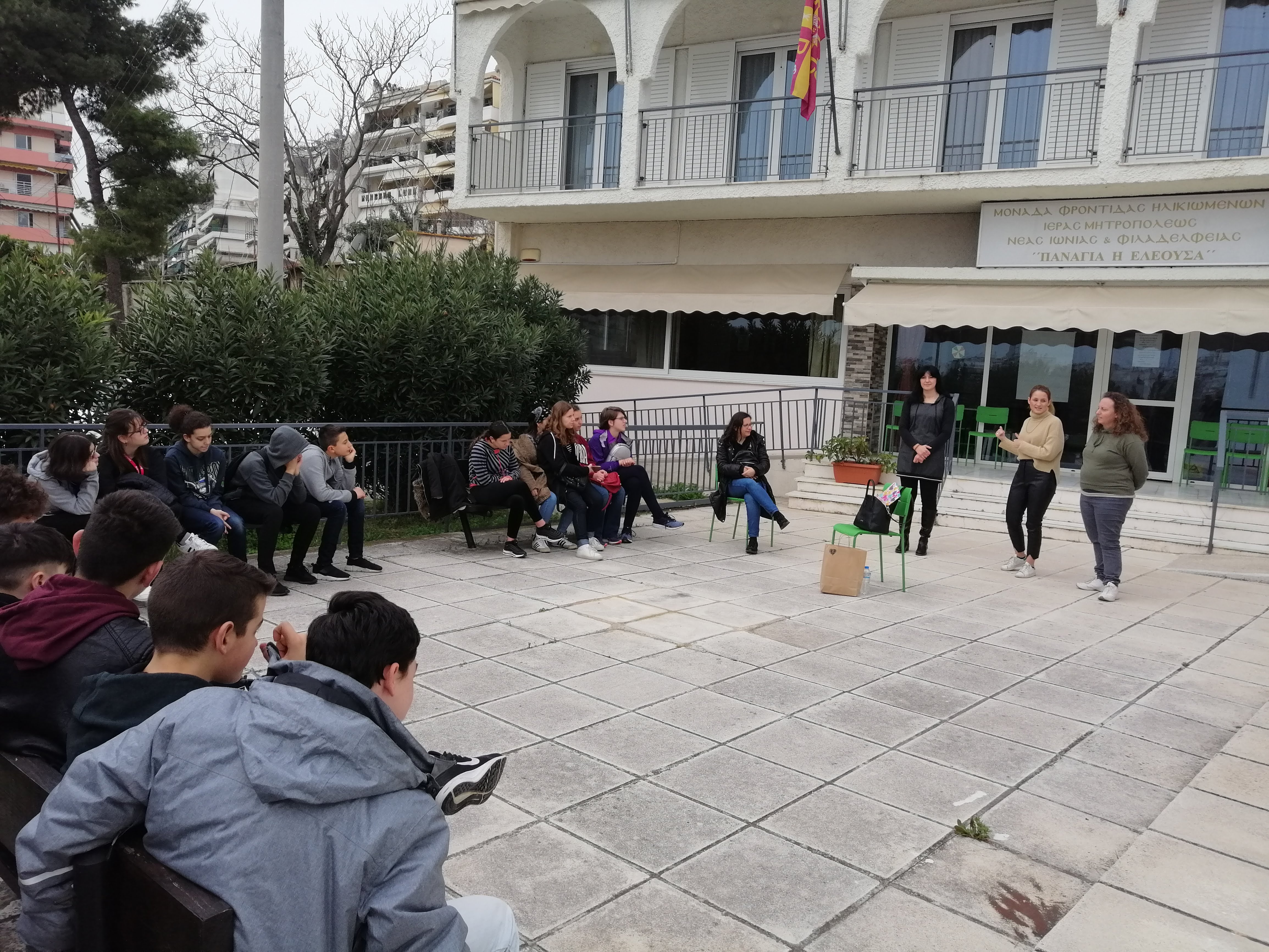 Επίσκεψη στο γηροκομείο ¨Η Αγία Ελεούσα"