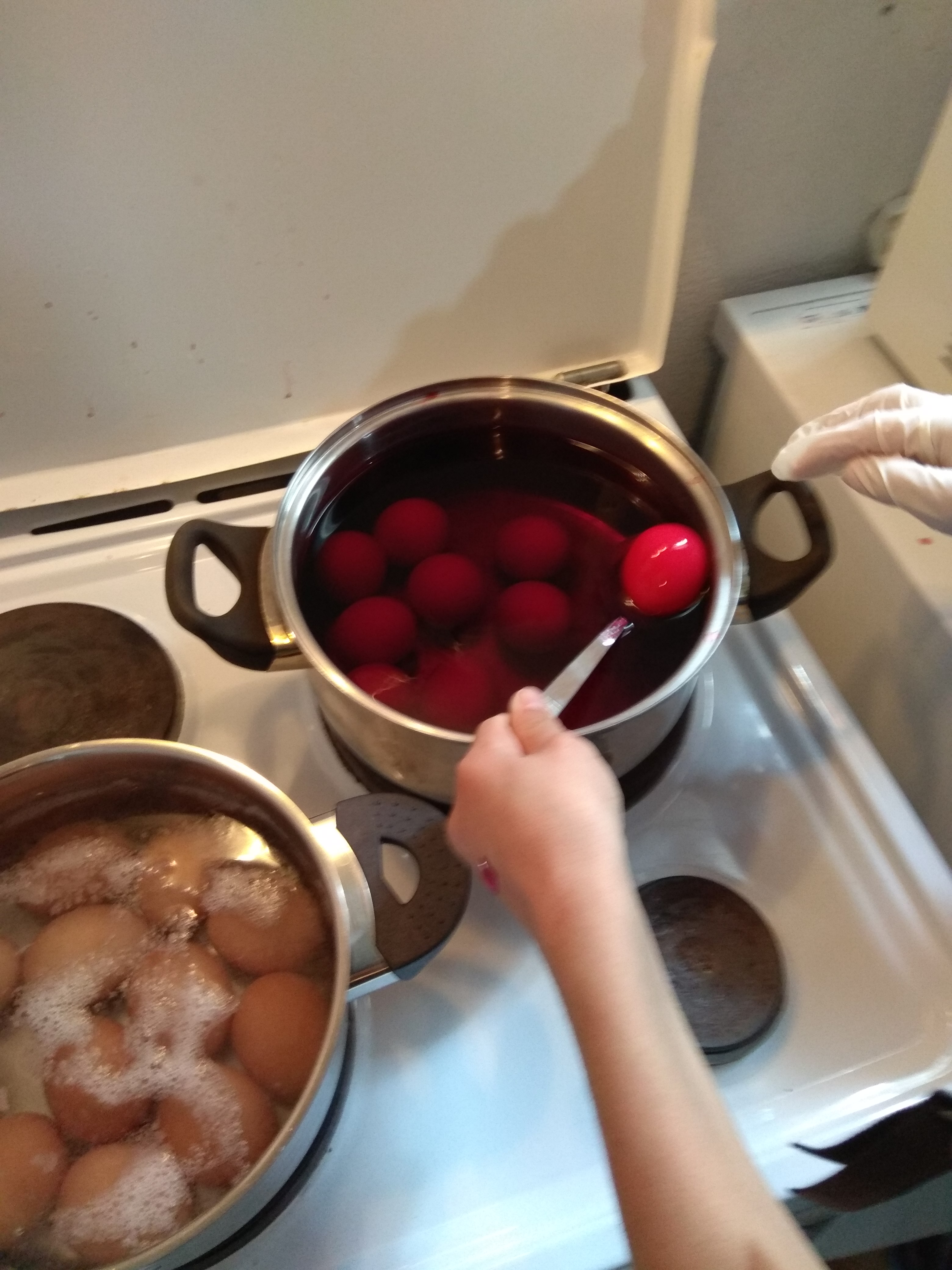 βάψιμο αυγών βάψιμο αυγών